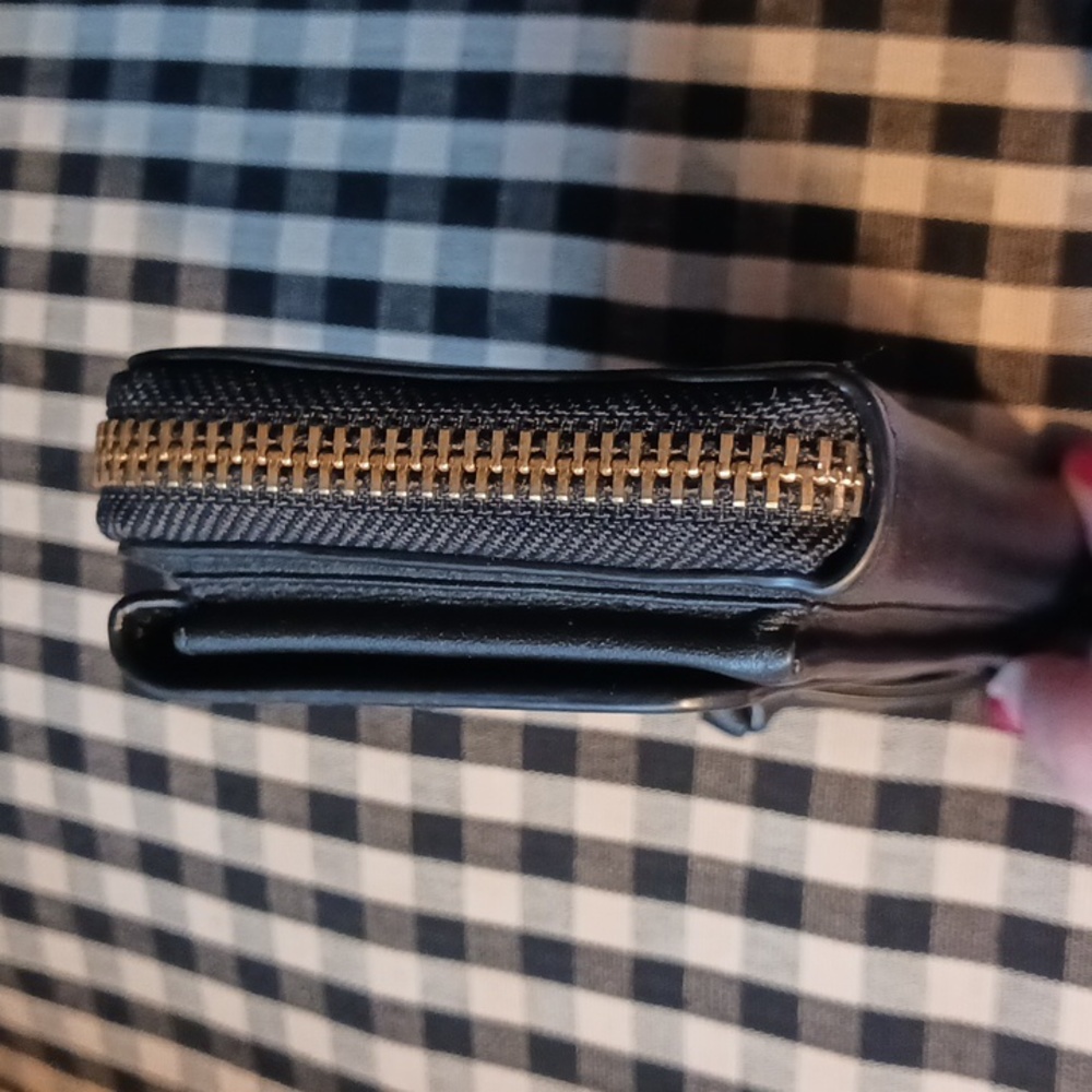 Henri Bendel leather wallet - Picture 6 of 6